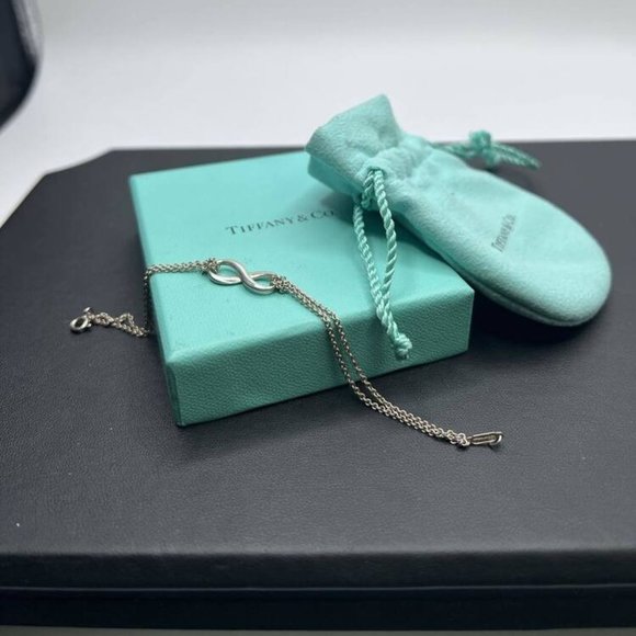 Tiffany & Co. Jewelry - Tiffany & Co Infinity Bracelet In Sterling Silver LS(320096)